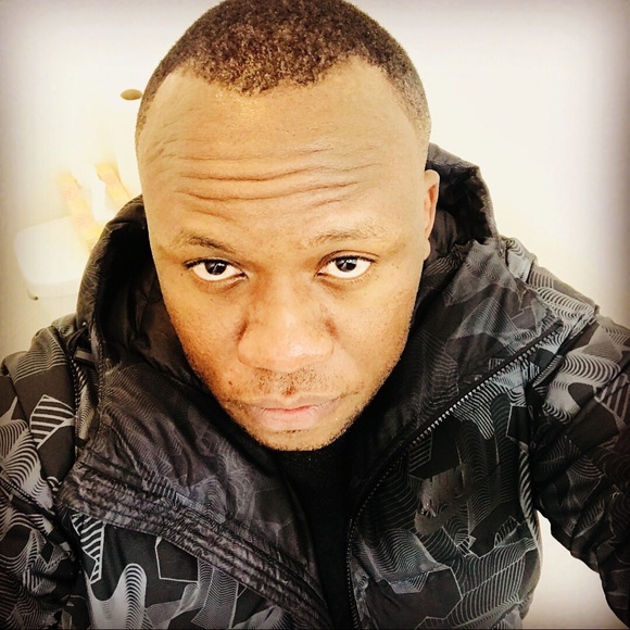 Meet your Posher, Emmanuel - Picture 1 of 1